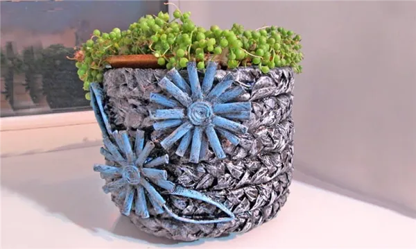 декорирование бетонной вазы