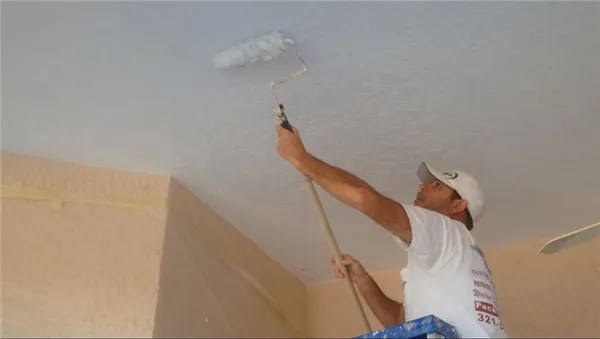 как зашпаклевать потолок своими руками под покраску