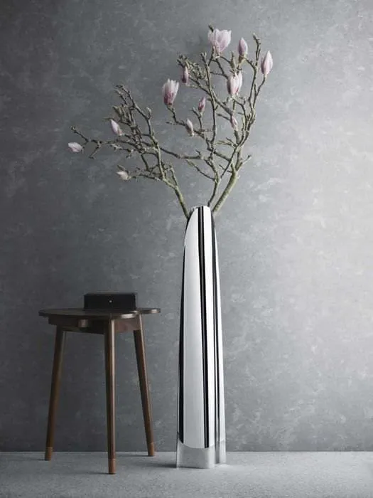 вариант яркого дизайна вазы с декоративными ветками