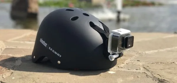 Крепление экшн-камеры к шлему с помощью ремешка
