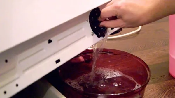 Как слить воду из посудомоечной машины на зиму