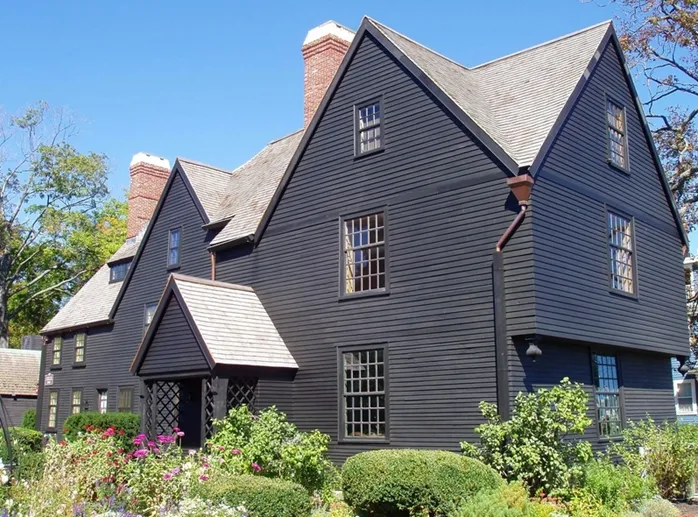 House of the Seven Gables, Salem, 1668 - каркасник, которому много лет